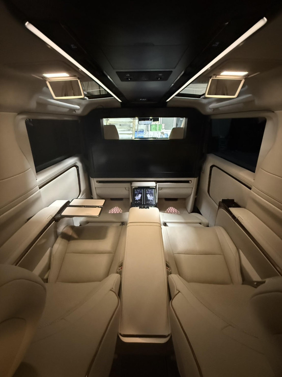 レクサス　LM500h エグゼクティブ　4人乗り｜NGI自動車